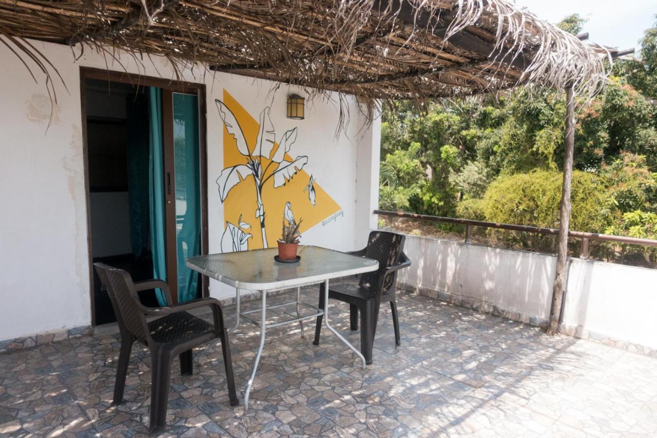פלאייה בלאנקה The Corner Hostel מראה חיצוני תמונה