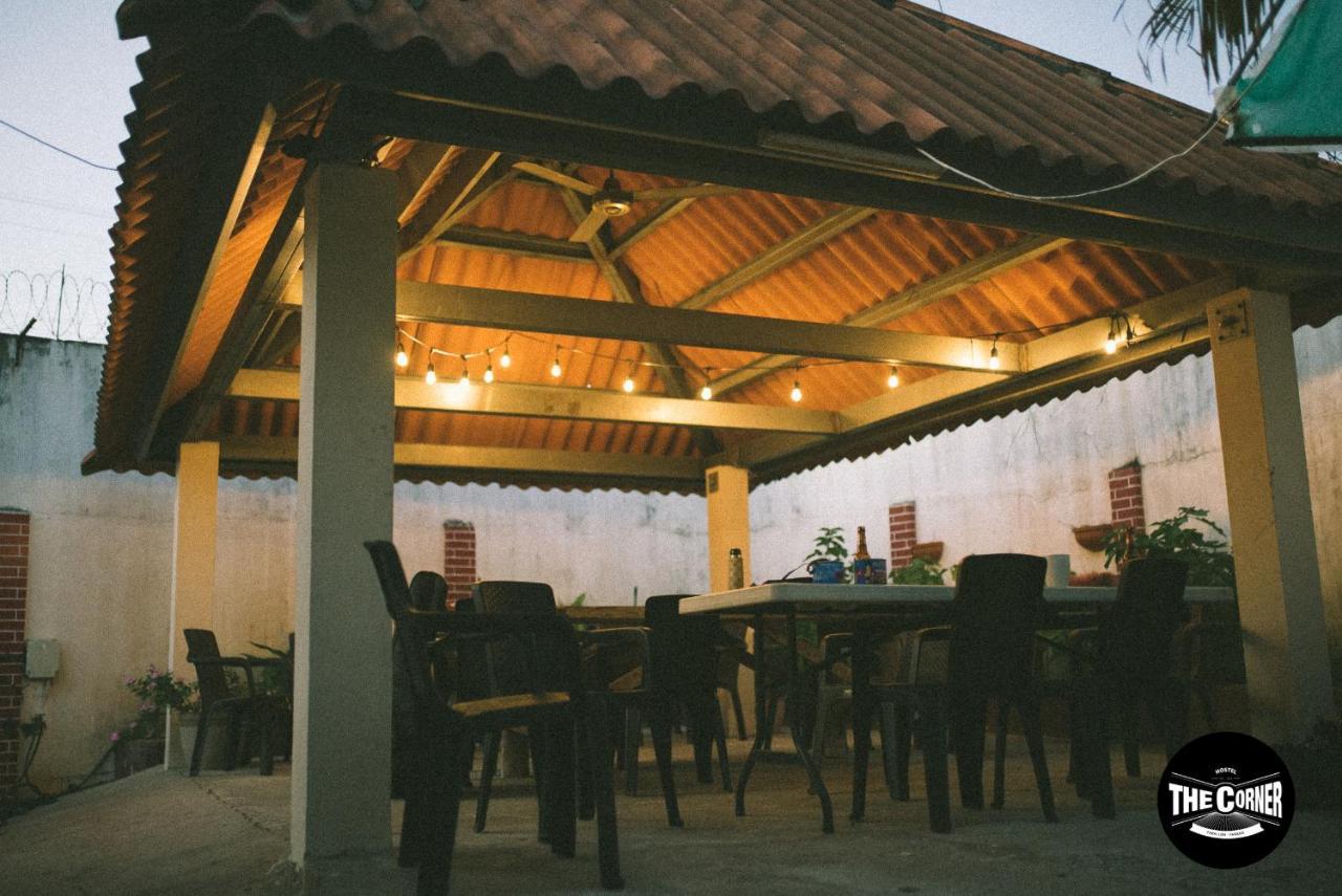 פלאייה בלאנקה The Corner Hostel מראה חיצוני תמונה